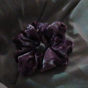 Claire's Purple Velvet Hair Scrunchie